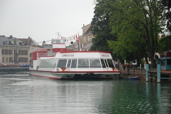 annecy en car